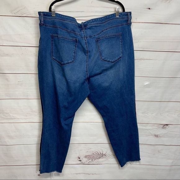 EVRI Skinny Ankle Jeans with Raw Hem - Picture 3 of 5